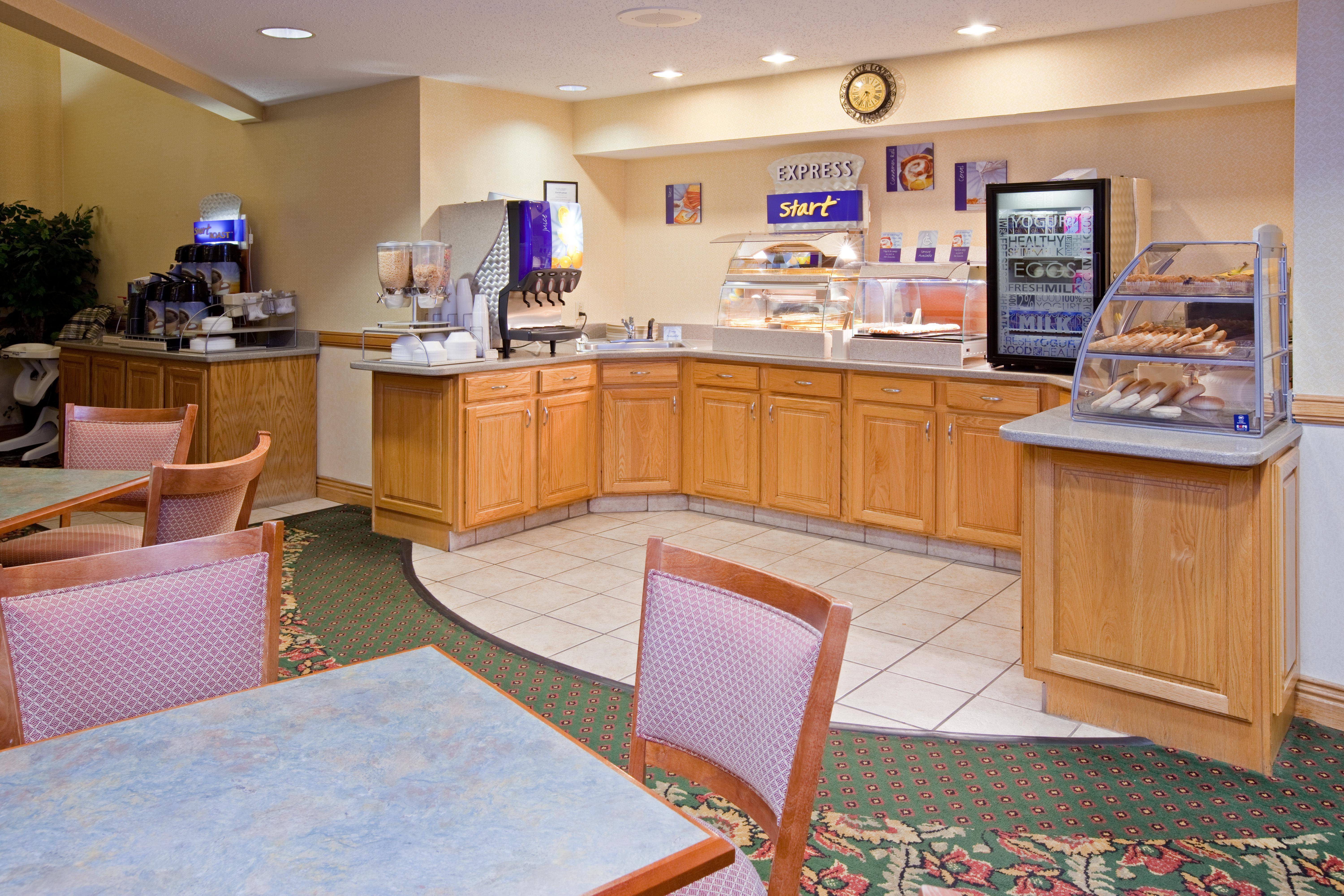Holiday Inn Express Washington Ristorante foto